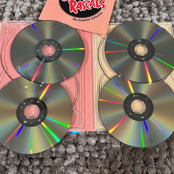 The Little Rascals  The Complete Collection Like New - Picture 6 of 7